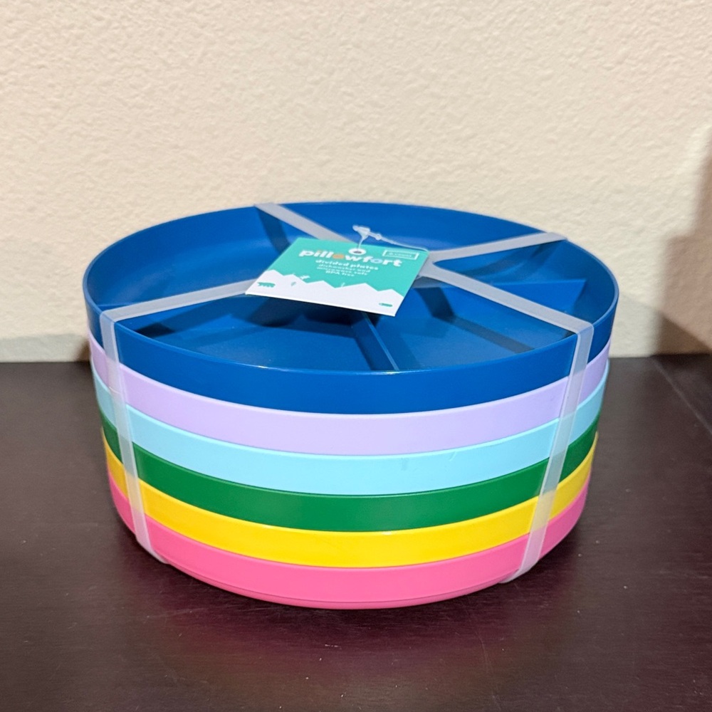 Pillowfort Multicolor Divided Plates set of 6